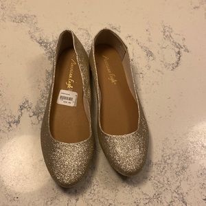 American Eagle gold glitter flats size 8